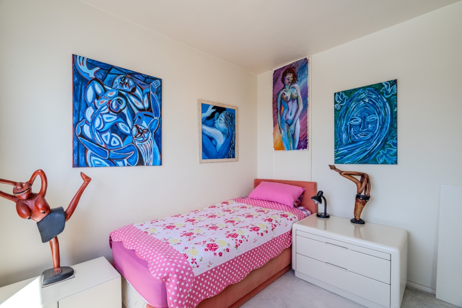 2 Bedroom Property for Sale in Sea Point Western Cape